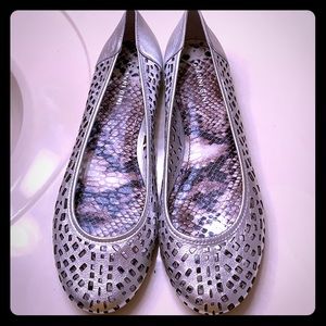 Gianni Bini Leather Silver Flats
